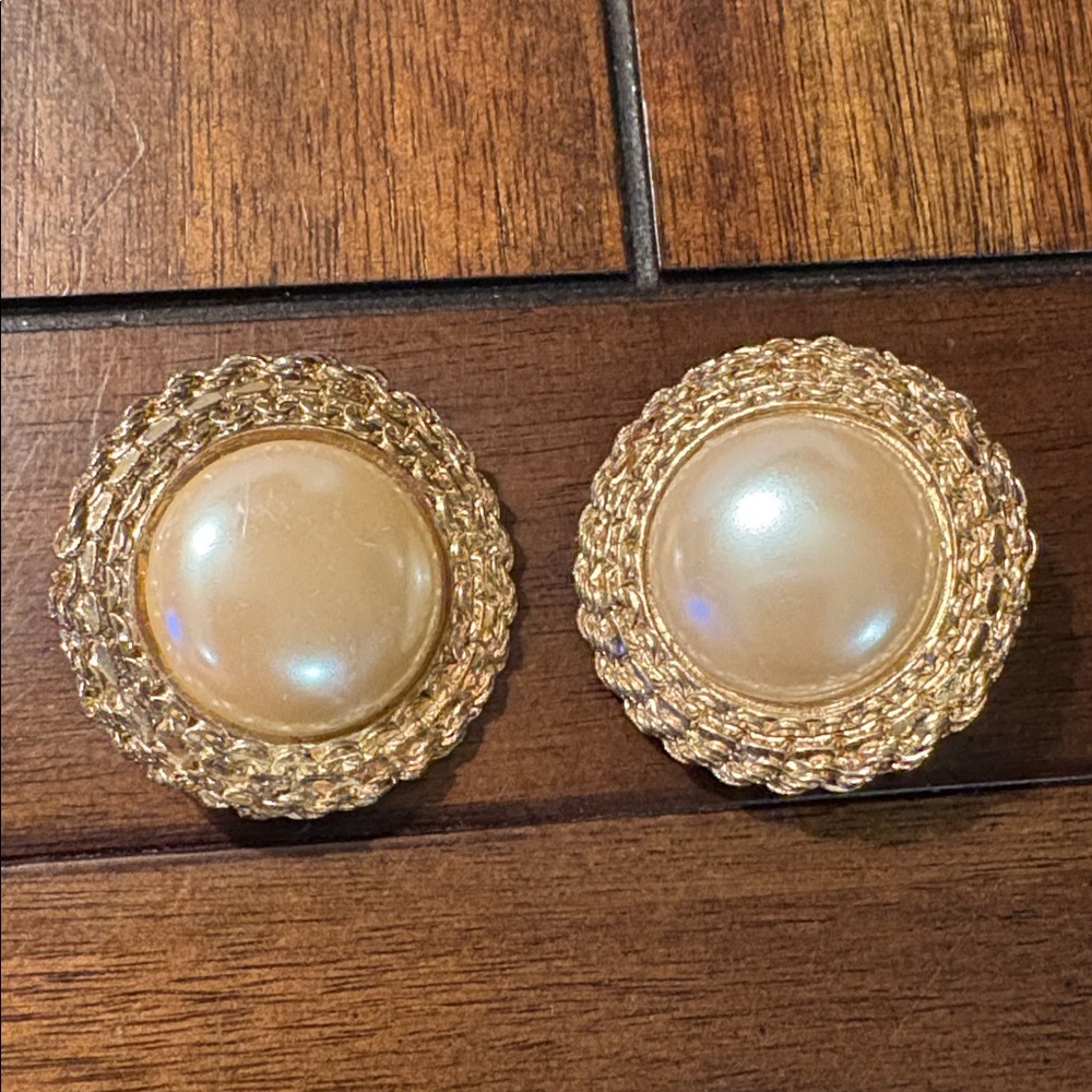 Elegant Gold and Cream vintage clip earrings